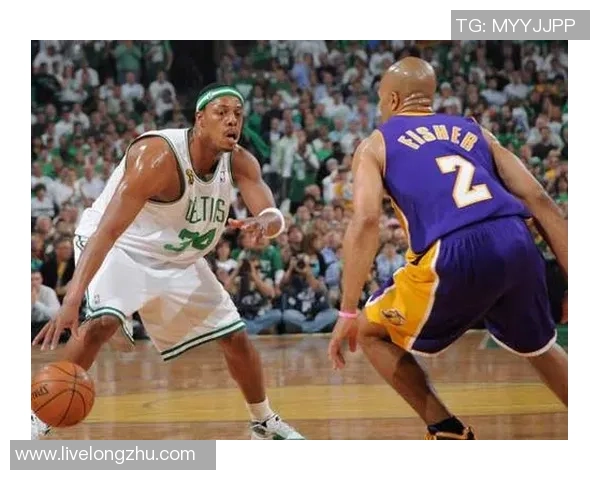 凯尔特人对阵骑士皮尔斯的经典对决回顾与分析